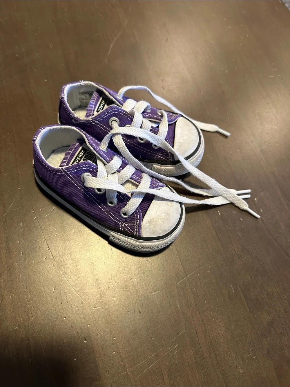 Converse Kids Purple and White Low-Top Sneakers